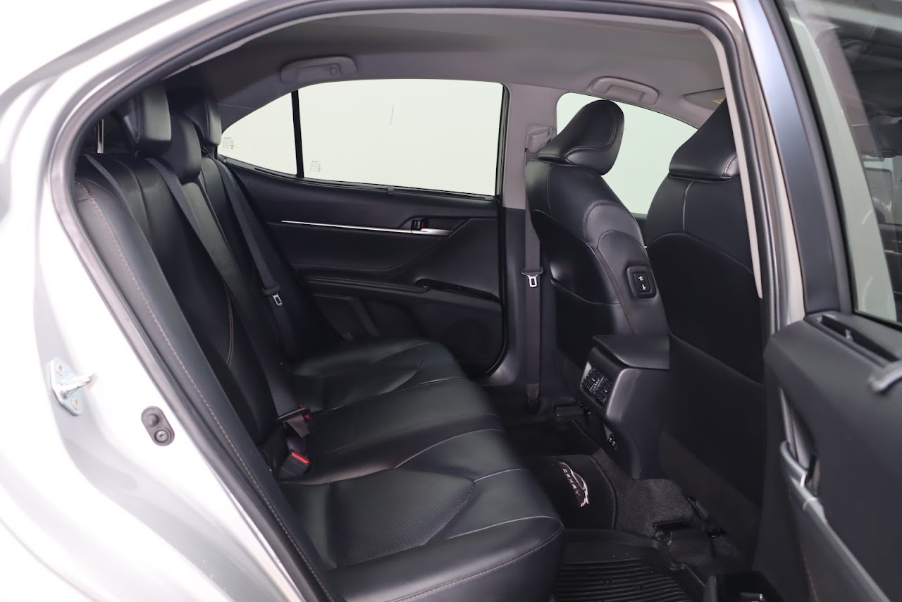 2019 Toyota Camry 2.0G รูปที่ 4