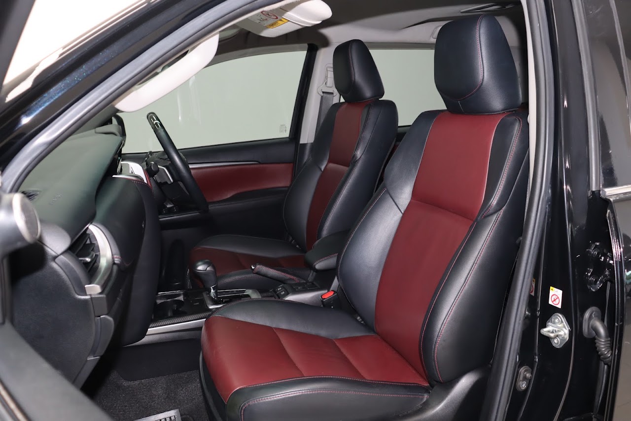 2019 Toyota Fortuner 2.8TRD Sportivo 2WD รูปที่ 2