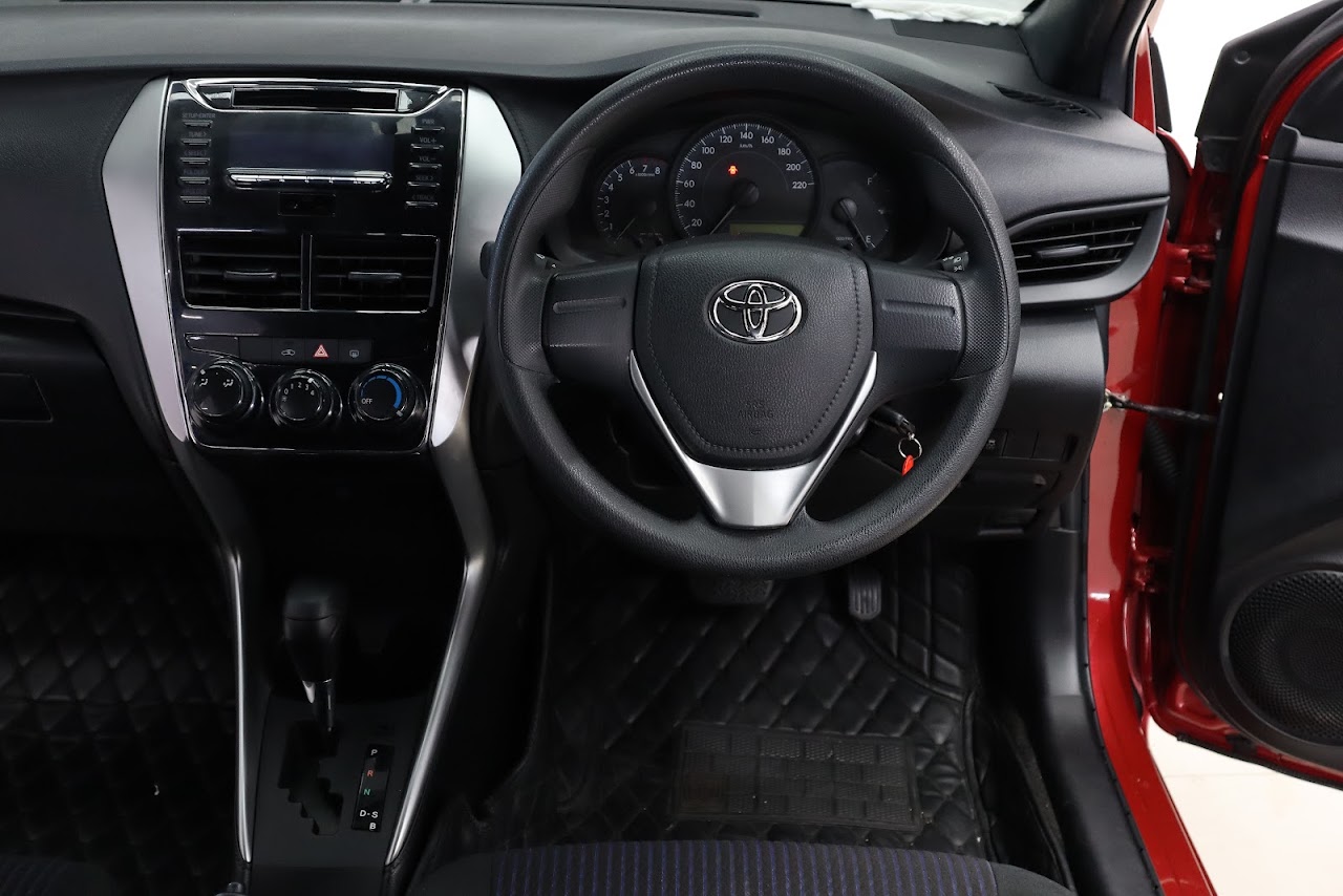 2018 Toyota Yaris 1.2J รูปที่ 6