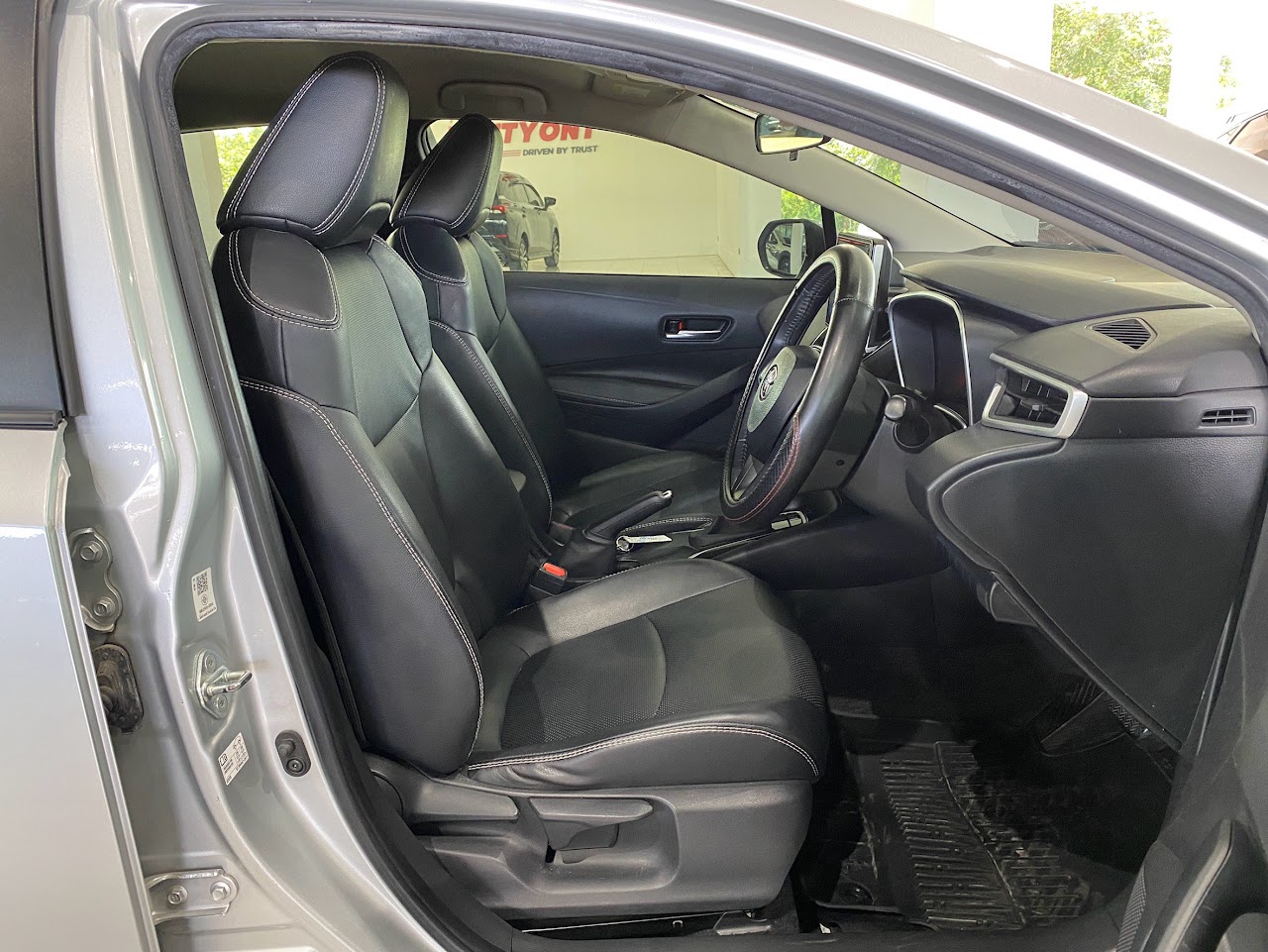 2022 Toyota Altis 1.6G มือสอง สีบรอนซ์เงิน รูปที่ 15