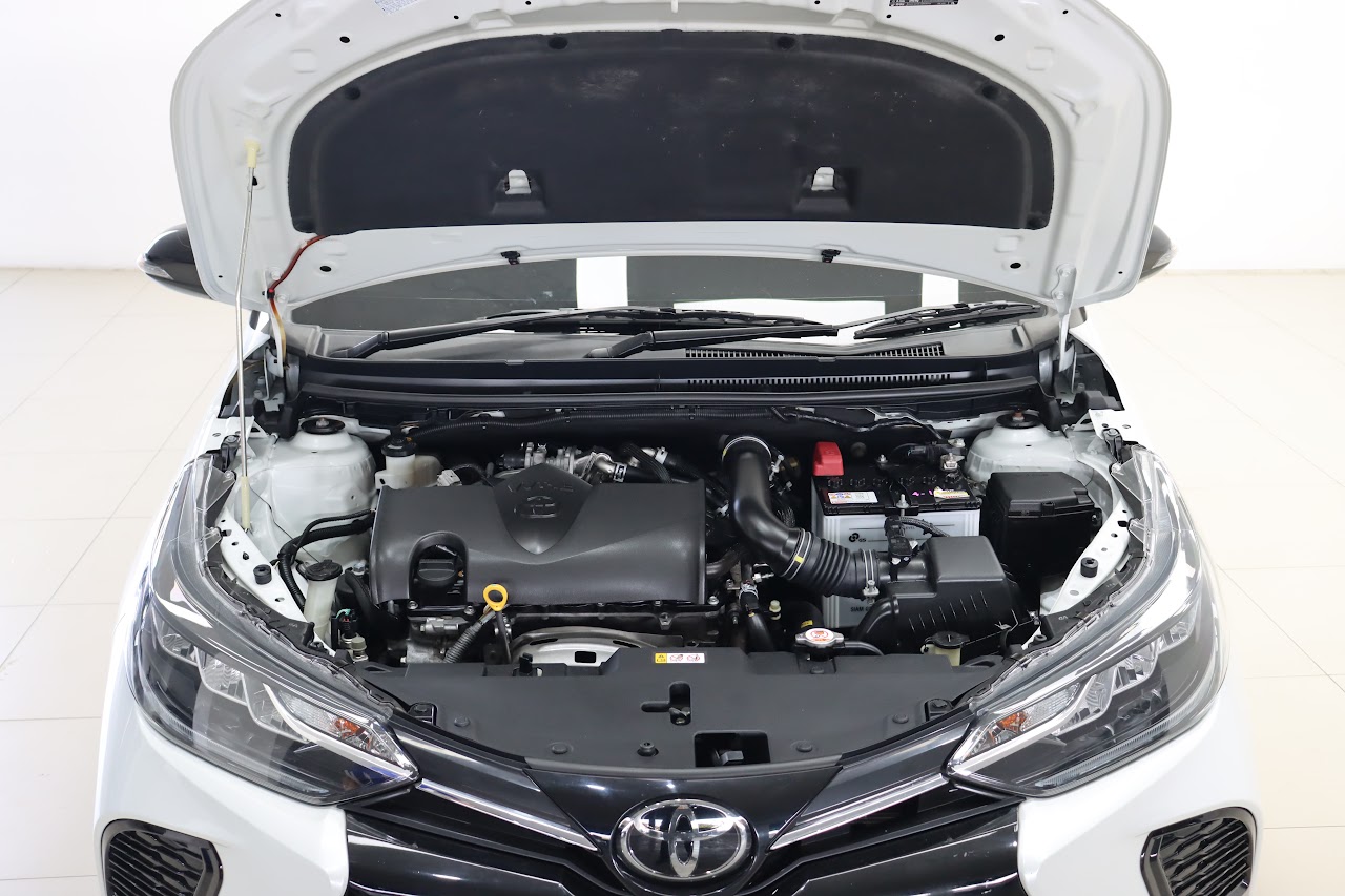 2021 Toyota Yaris 1.2Sport Premium Black roof รูปที่ 10