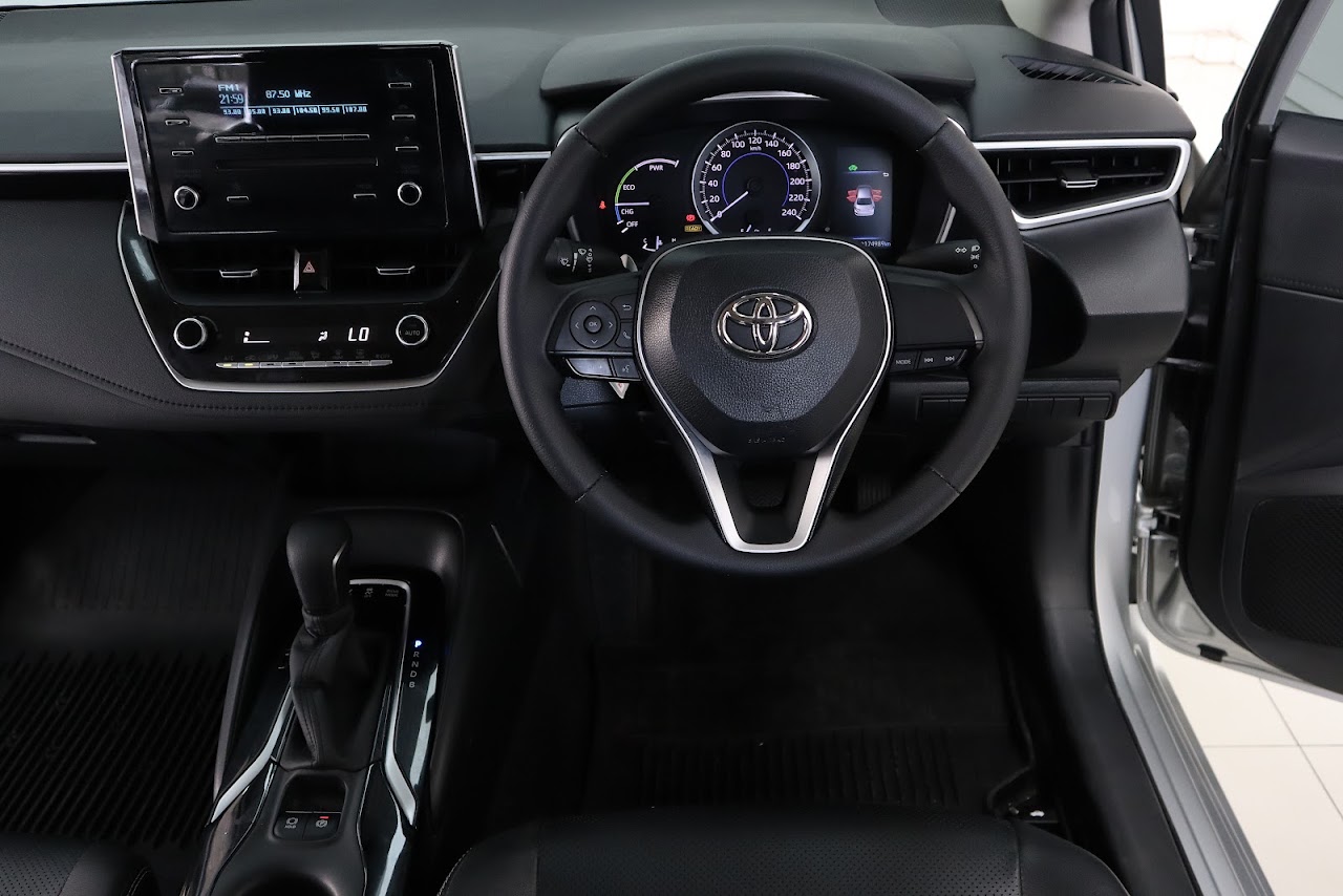 2021 Toyota Altis 1.8Hybrid Smart มือสอง สีบรอนซ์เงิน รูปที่ 9
