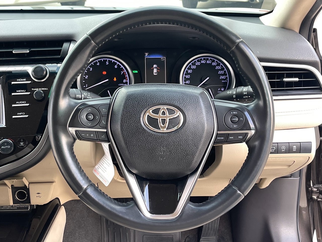 2018 Toyota Camry 2.0G รูปที่ 21
