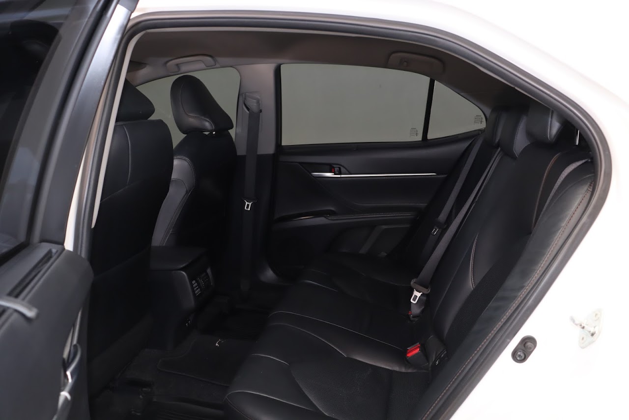 2019 Toyota Camry 2.0G รูปที่ 4