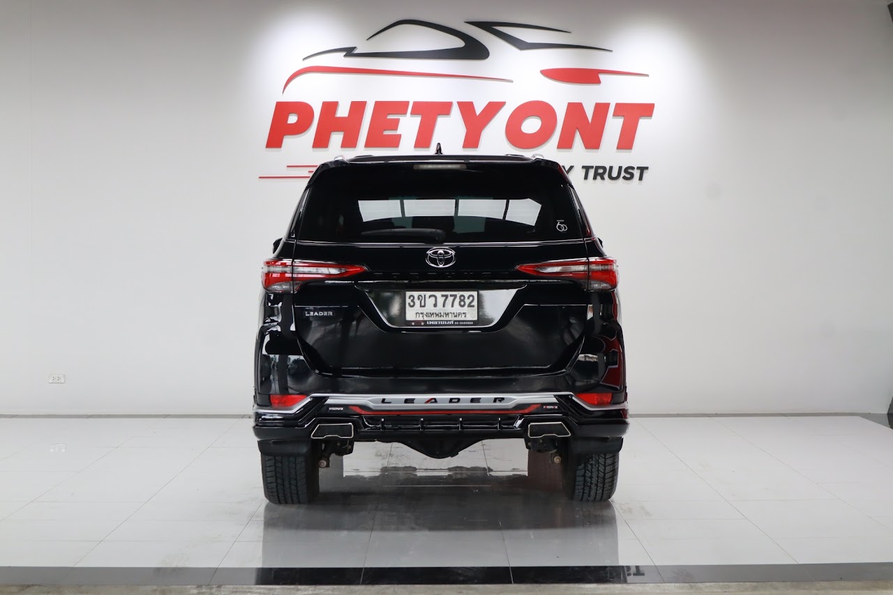 2022 Toyota Fortuner Leader 2.4V 2WD รูปที่ 10