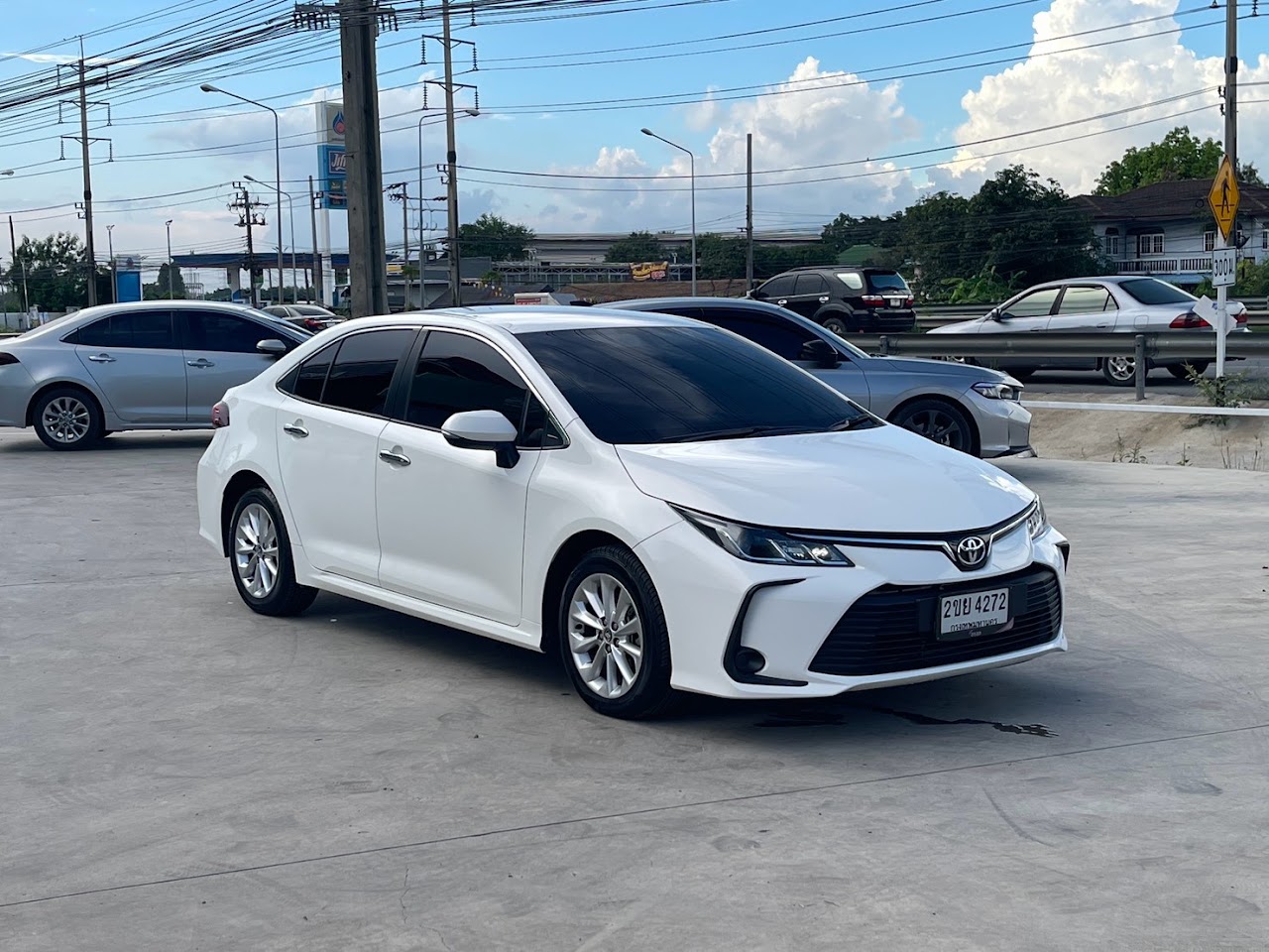 2021 Toyota Altis 1.6G มือสอง สีขาว รูปที่ 3