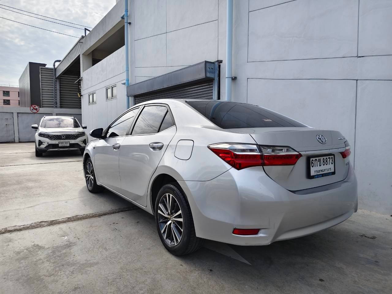 2017 Toyota Altis 1.6G รูปที่ 9