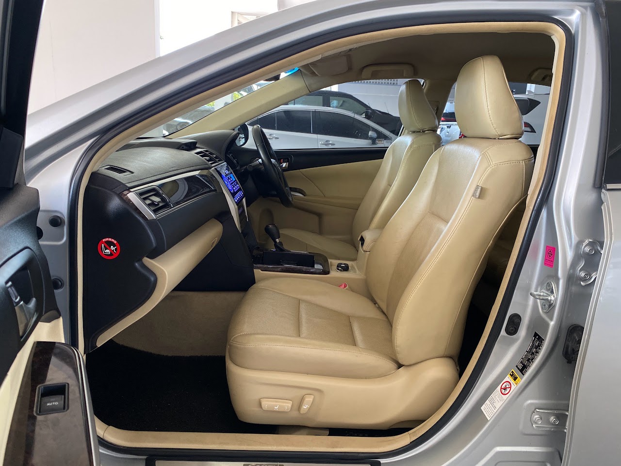2017 Toyota Camry 2.0G รูปที่ 15
