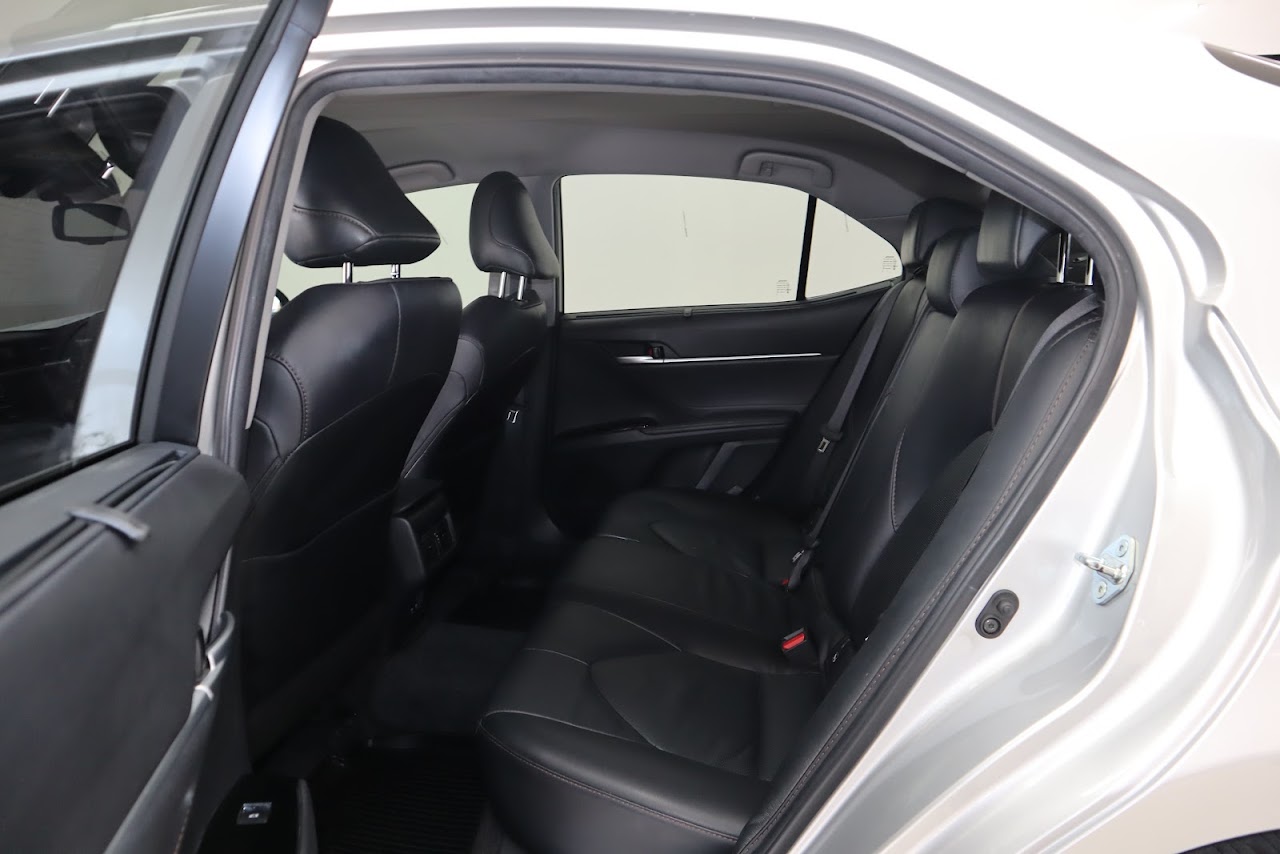 2020 Toyota Camry 2.0G รูปที่ 4