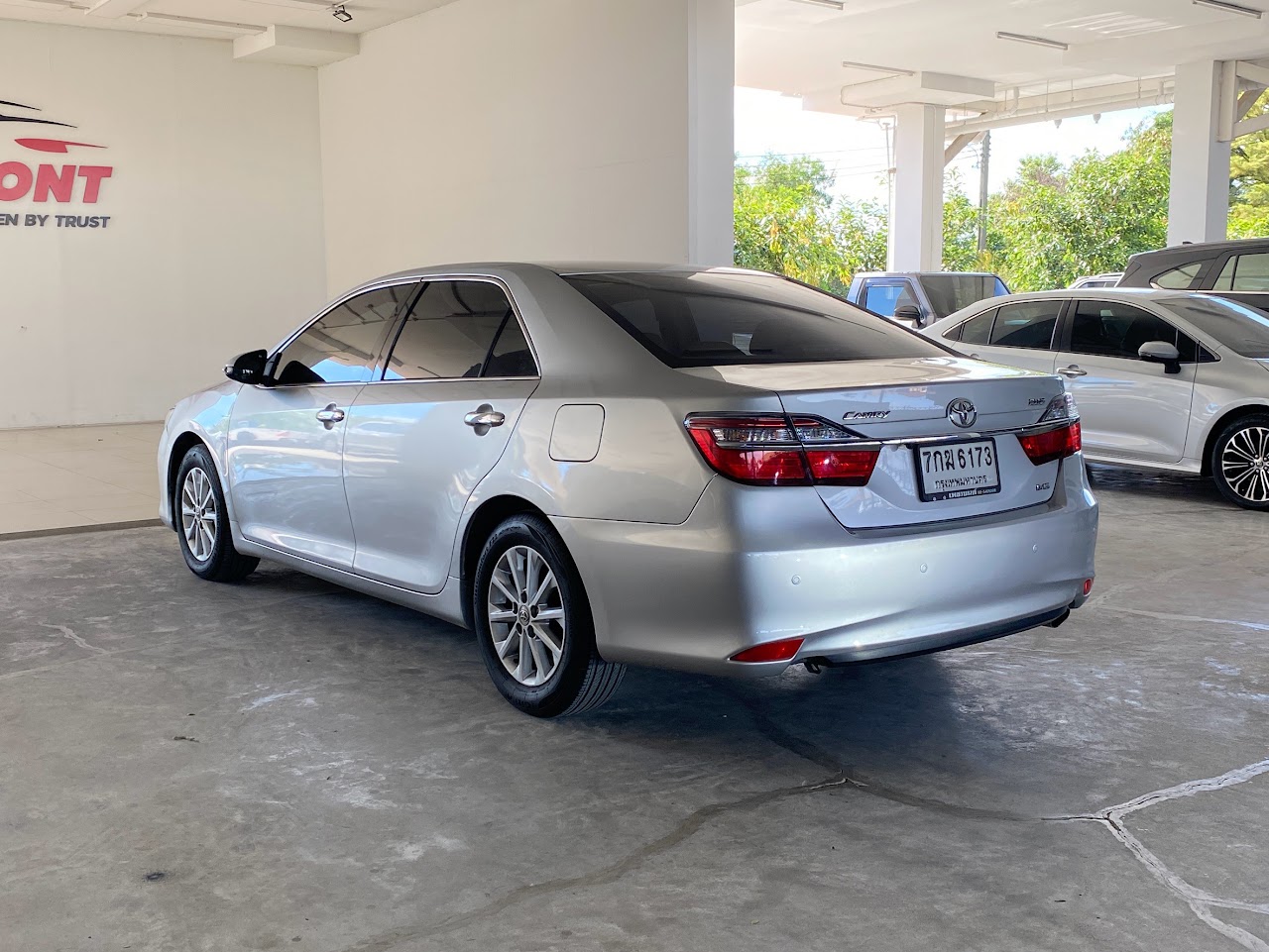 2017 Toyota Camry 2.0G รูปที่ 5