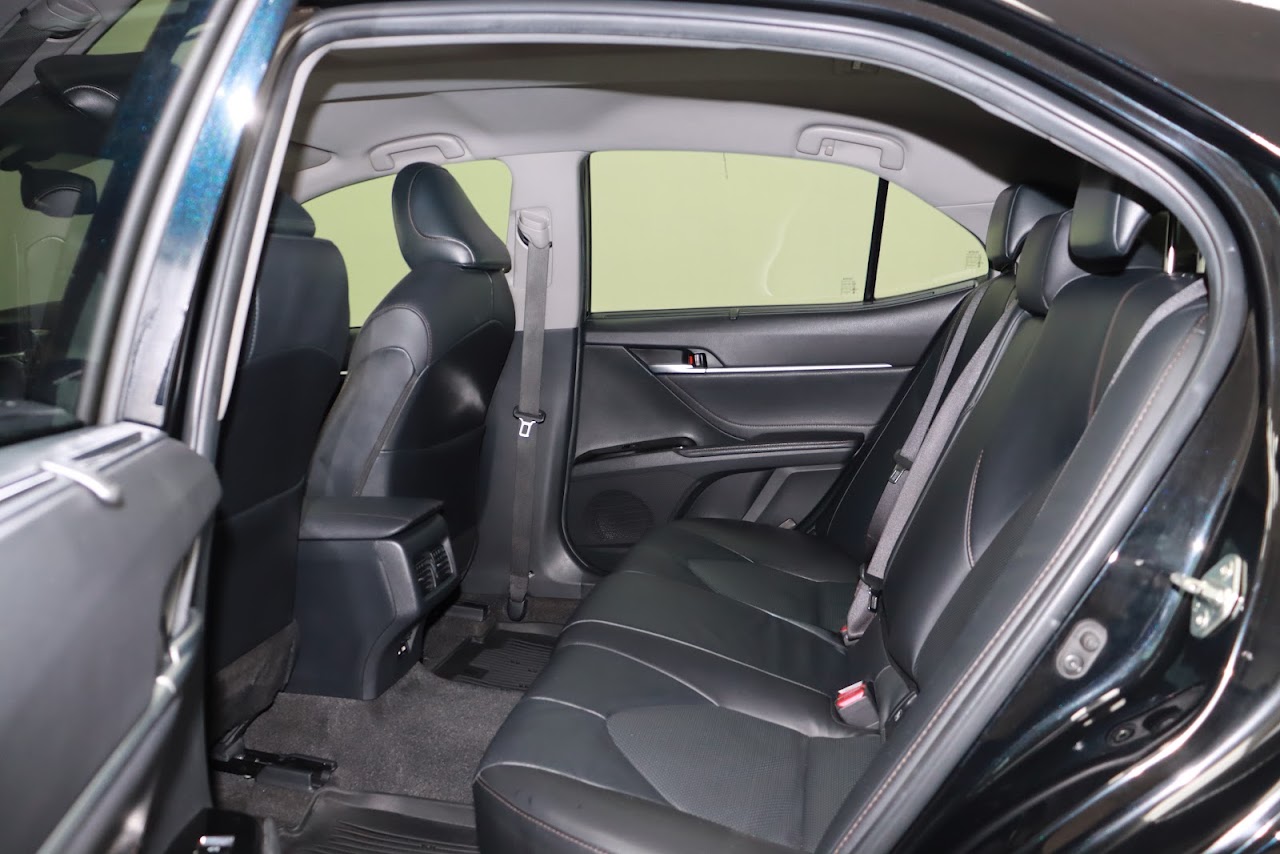 2020 Toyota Camry 2.0G รูปที่ 4