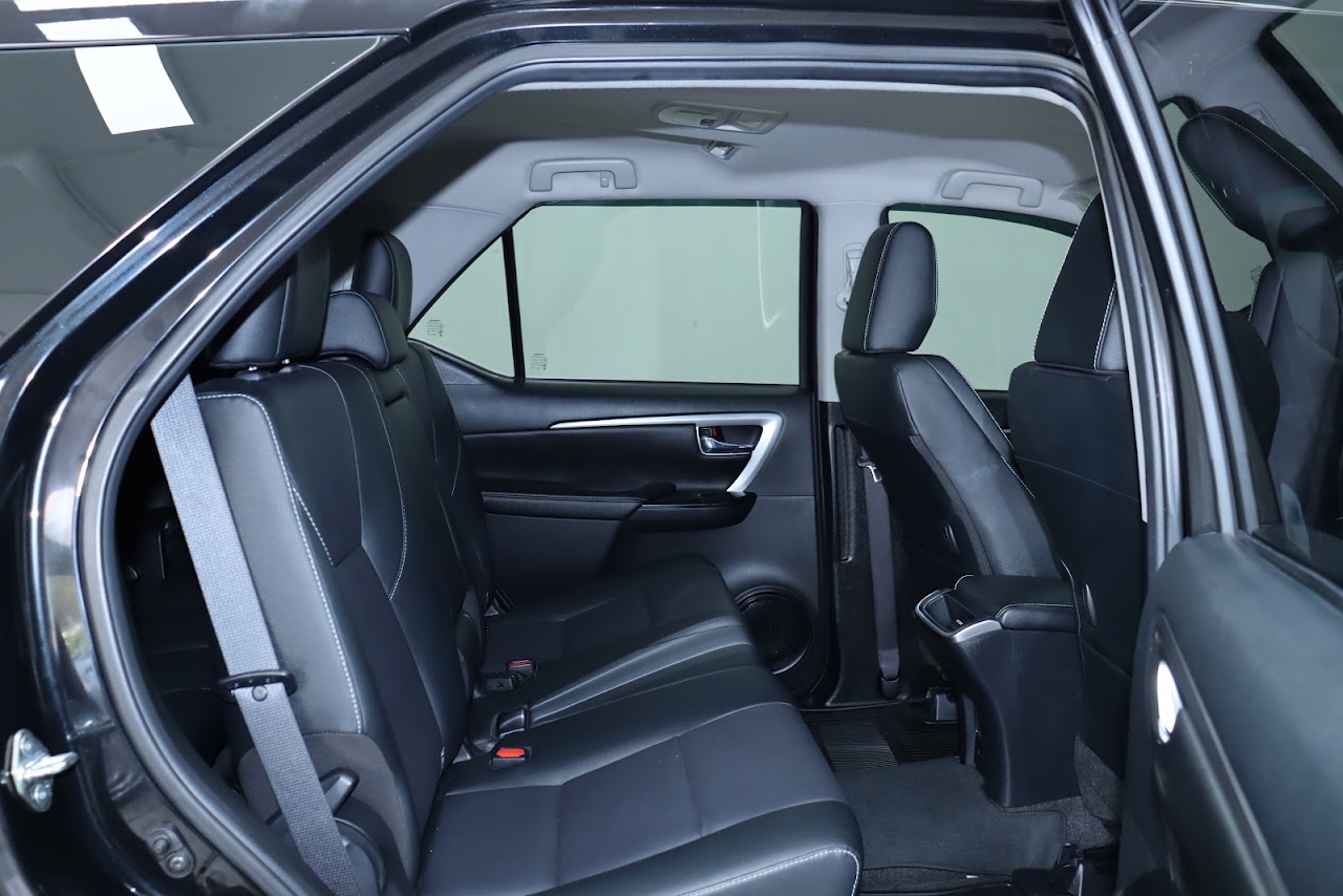 2022 Toyota Fortuner 2.4 Leader V 2WD รูปที่ 11