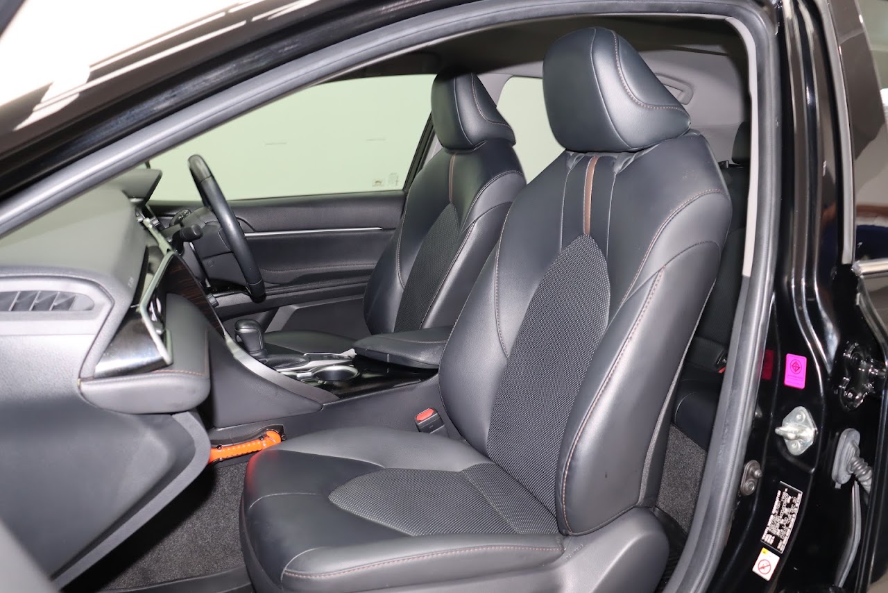 2020 Toyota Camry 2.0G รูปที่ 3