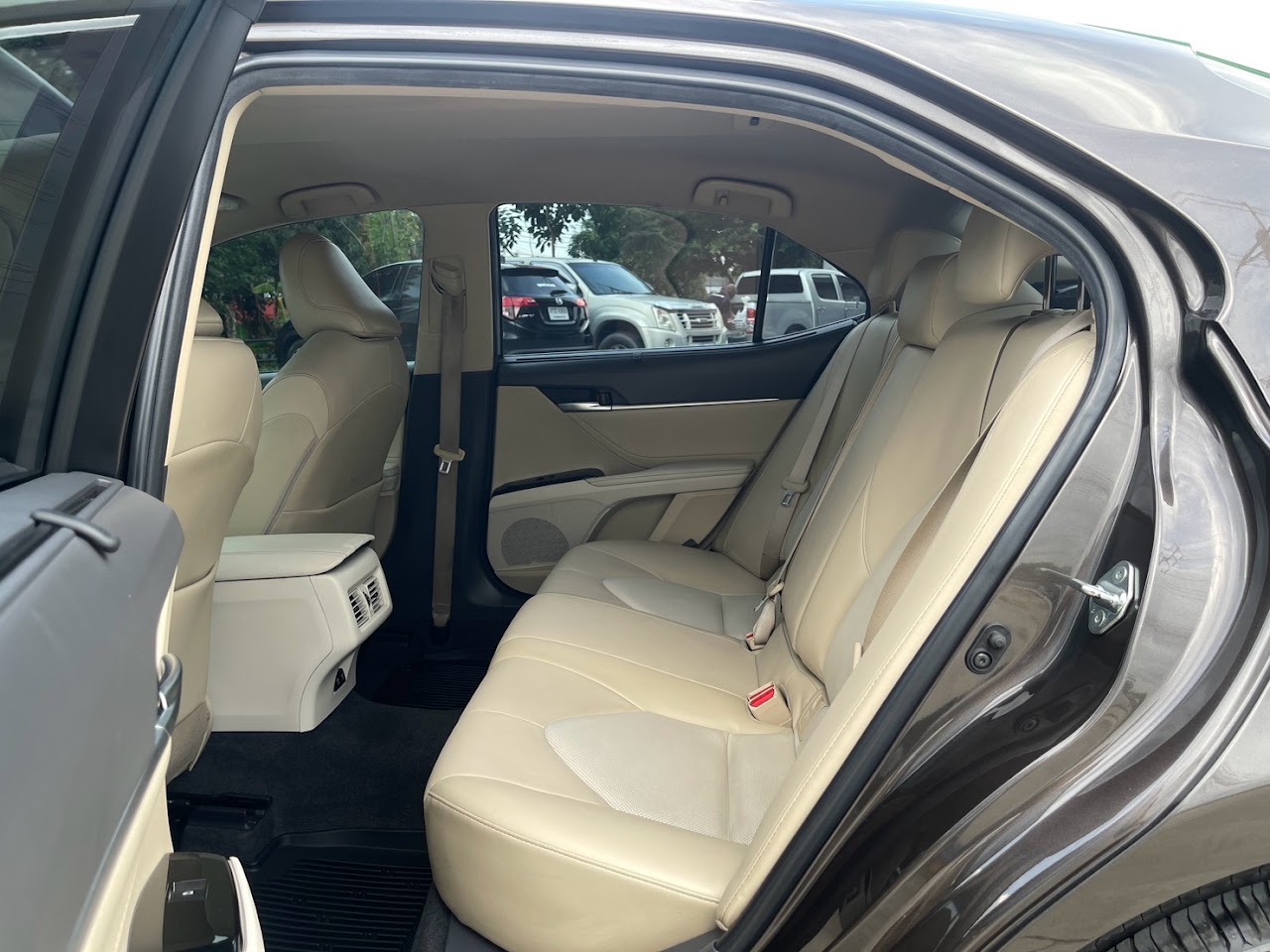 2018 Toyota Camry 2.0G รูปที่ 17