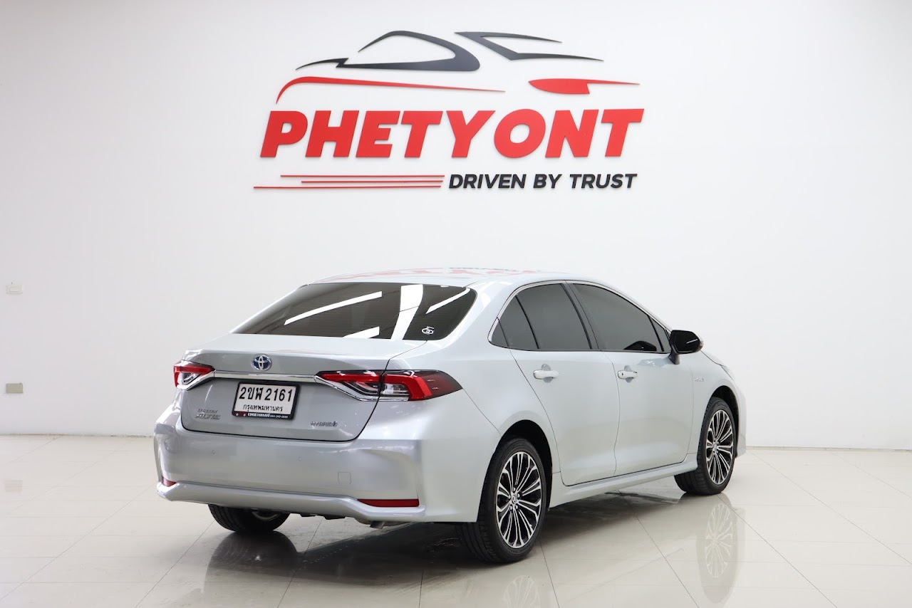 2022 Toyota Altis 1.8Hybrid Premium มือสอง สีบรอนซ์เงิน รูปที่ 8