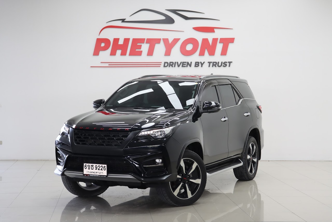 2019 Toyota Fortuner 2.8TRD Sportivo 2WD รูปที่ 12