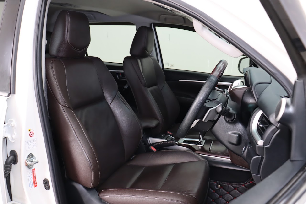 2019 Toyota Fortuner 2.4V 2WD รูปที่ 10