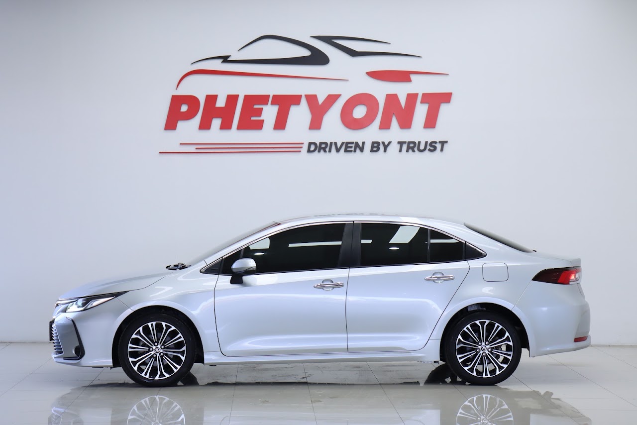 2022 Toyota Altis 1.8SPORT มือสอง สีบรอนซ์เงิน รูปที่ 13