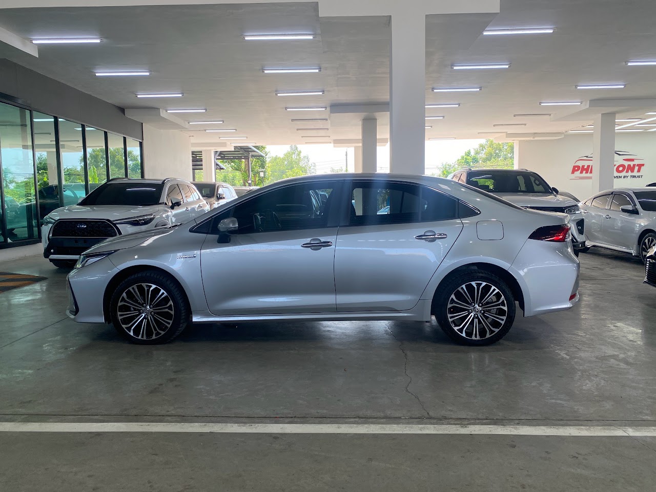 2022 Toyota Altis (New) 1.8Hybrid Premium รูปที่ 6
