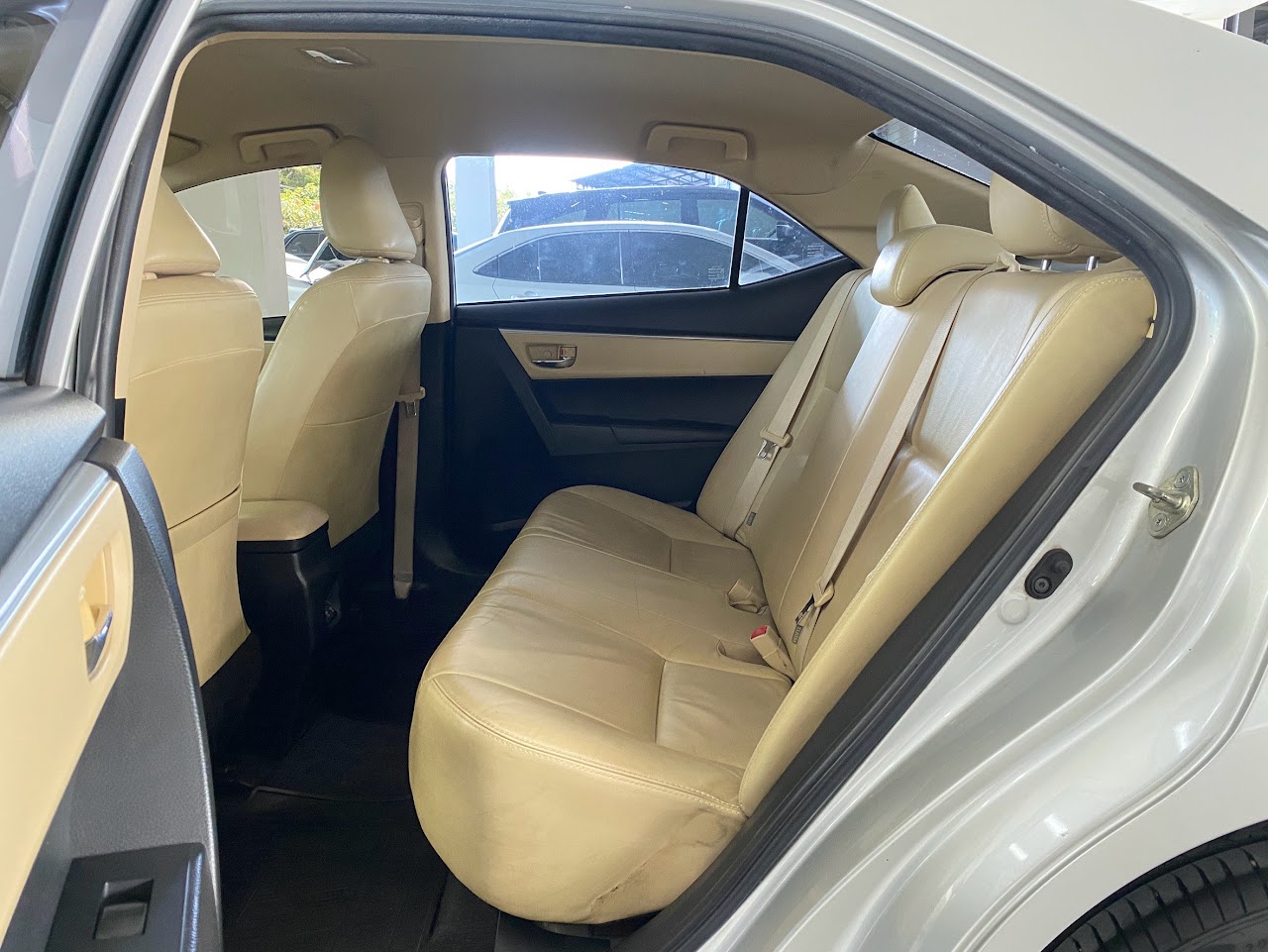 2018 Toyota Altis 1.6G รูปที่ 16