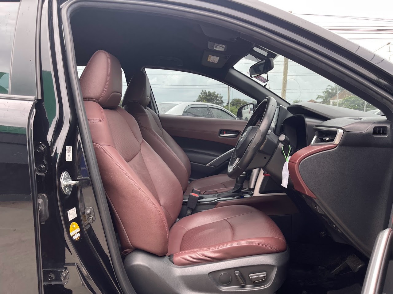 2022 Toyota Corolla Cross 1.8Hybrid Premium รูปที่ 13
