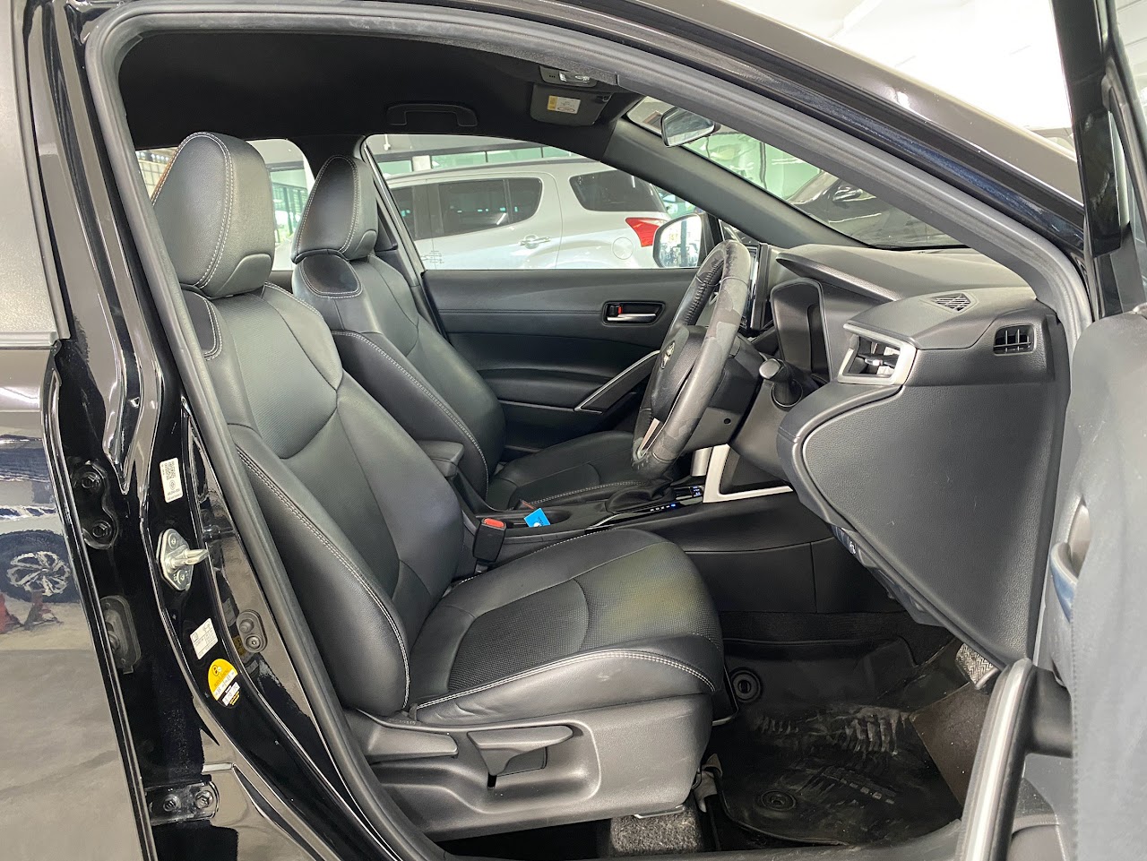 2022 Toyota Corolla Cross 1.8Hybrid Smart รูปที่ 15