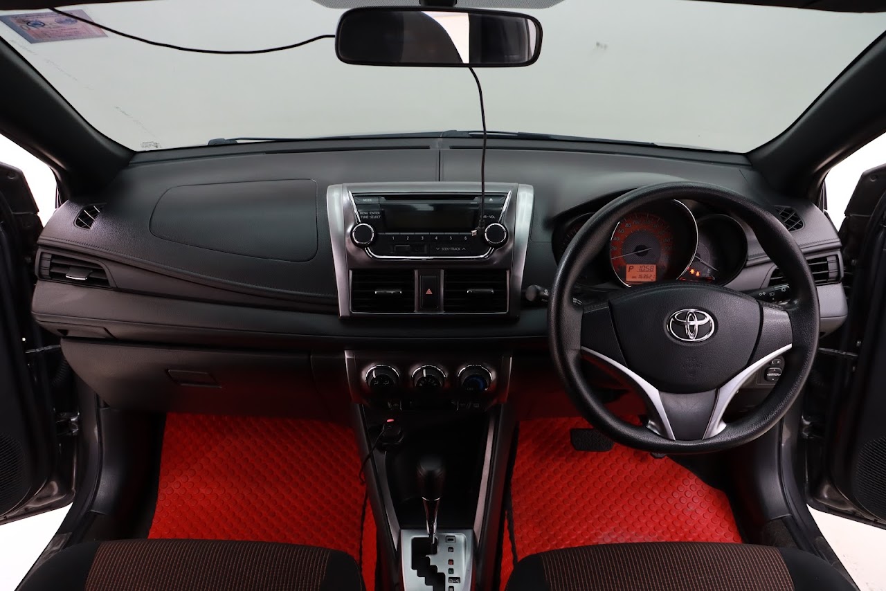 2016 Toyota Yaris 1.2E รูปที่ 7