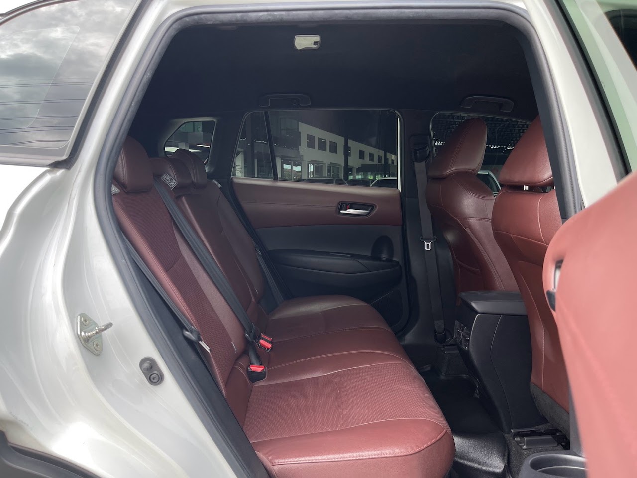 2020 Toyota Corolla Cross 1.8Hybrid Premium รูปที่ 14