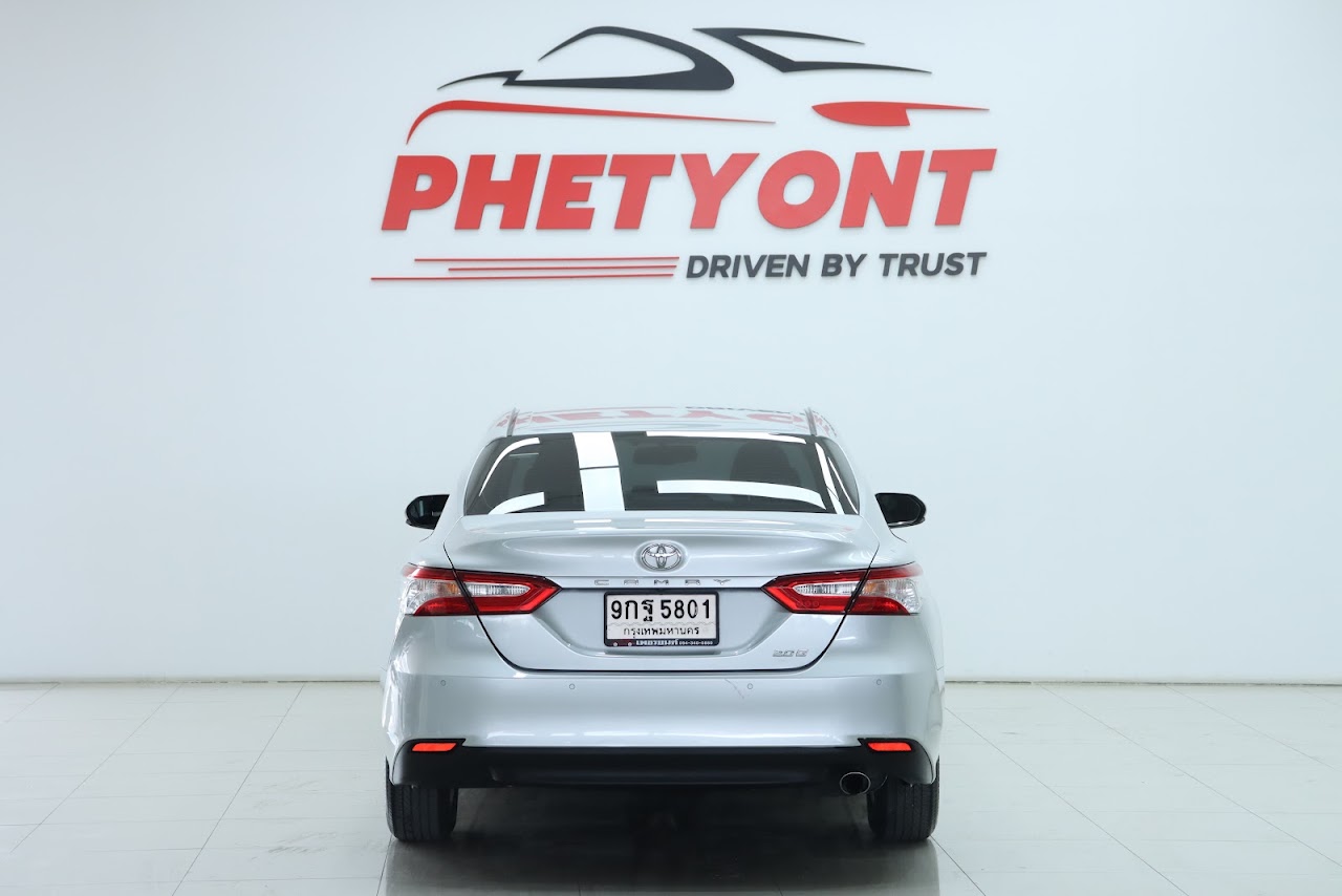 2019 Toyota Camry 2.0G รูปที่ 2