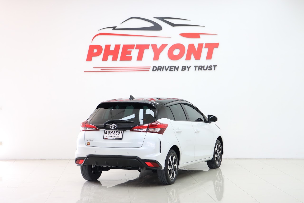2023 Toyota Yaris 1.2Premium มือสอง สีขาว ดำ รูปที่ 8