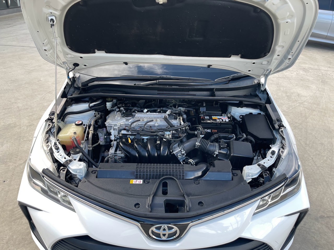 2021 Toyota Altis 1.6G มือสอง สีขาว รูปที่ 12