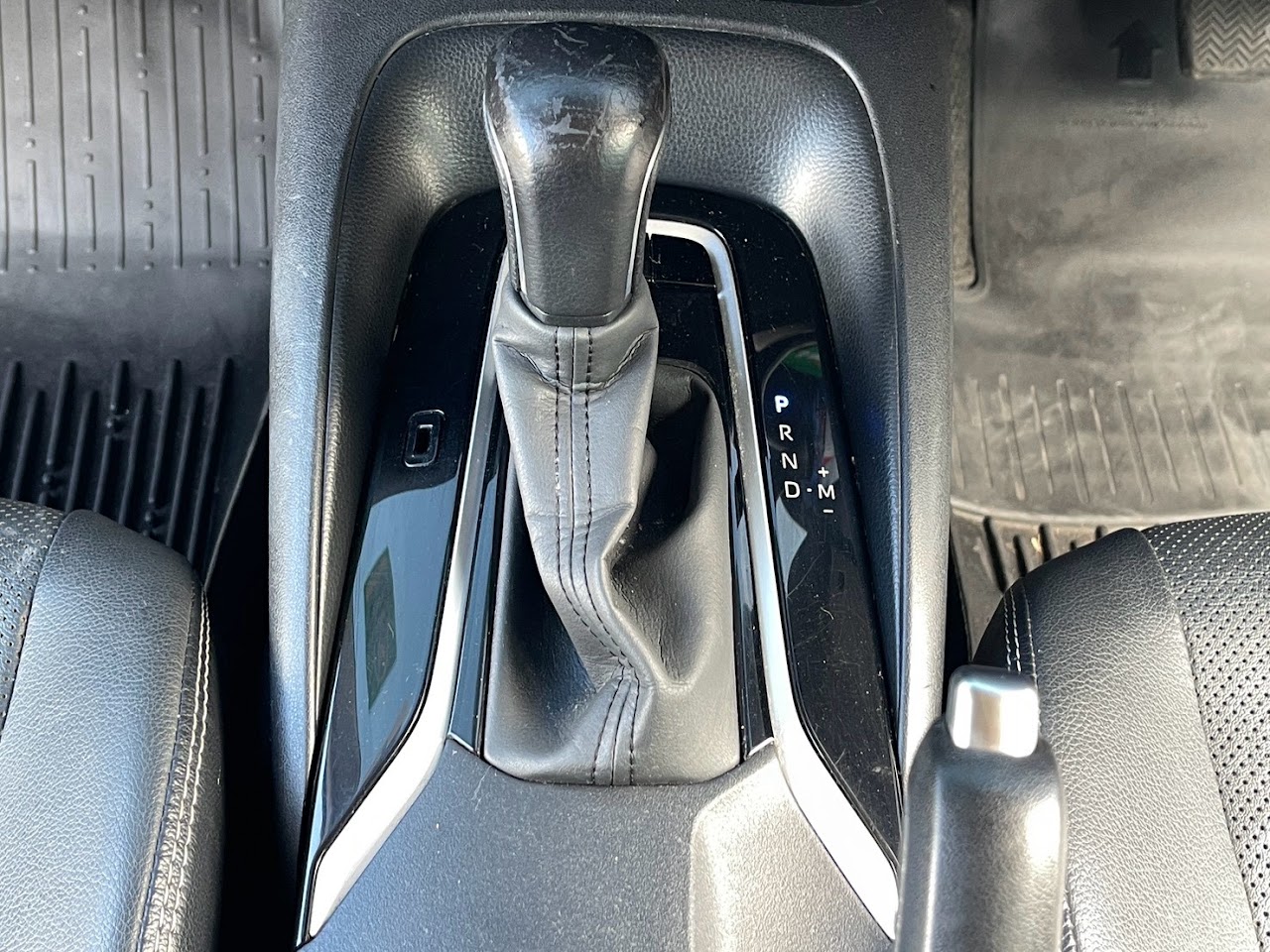 2021 Toyota Altis 1.6G มือสอง สีขาว รูปที่ 18