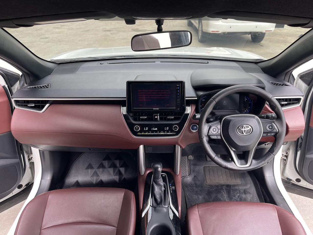 2020 Toyota Corolla Cross 1.8Hybrid Premium รูปที่ 17