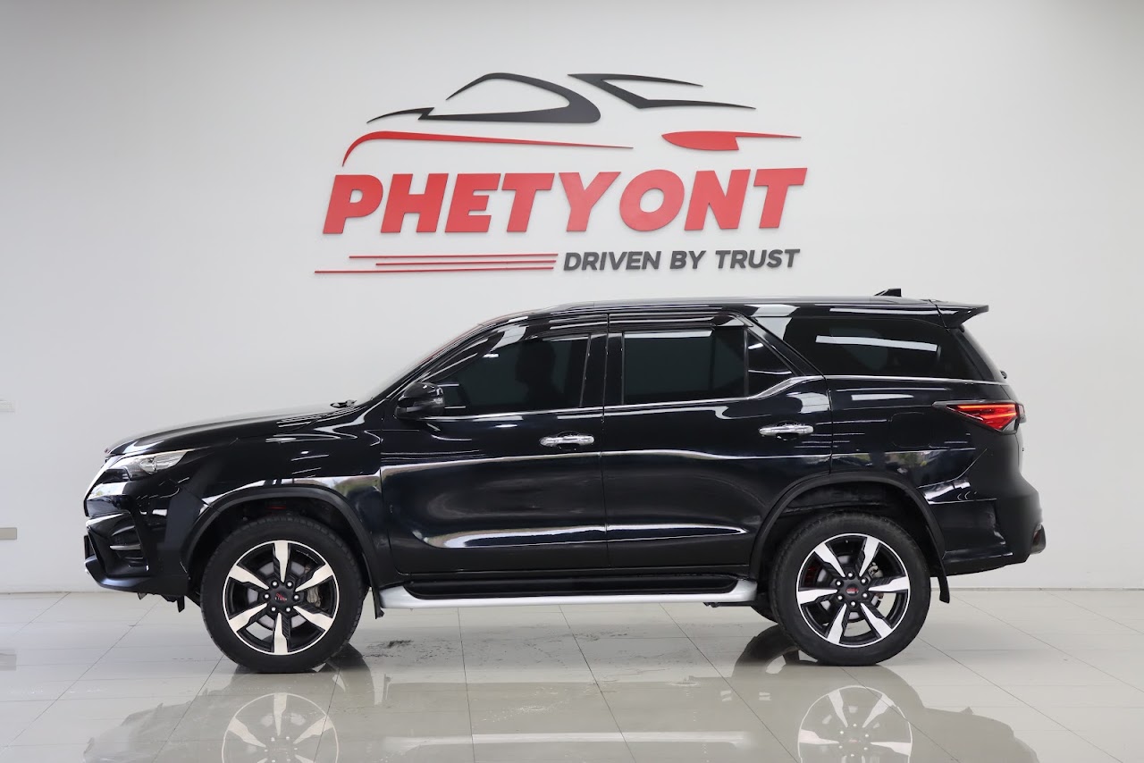 2019 Toyota Fortuner 2.8TRD Sportivo 2WD รูปที่ 13