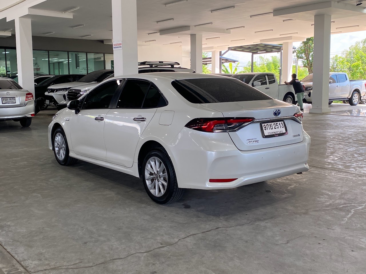 2019 Toyota Altis (New) 1.8Hybrid MID รูปที่ 3