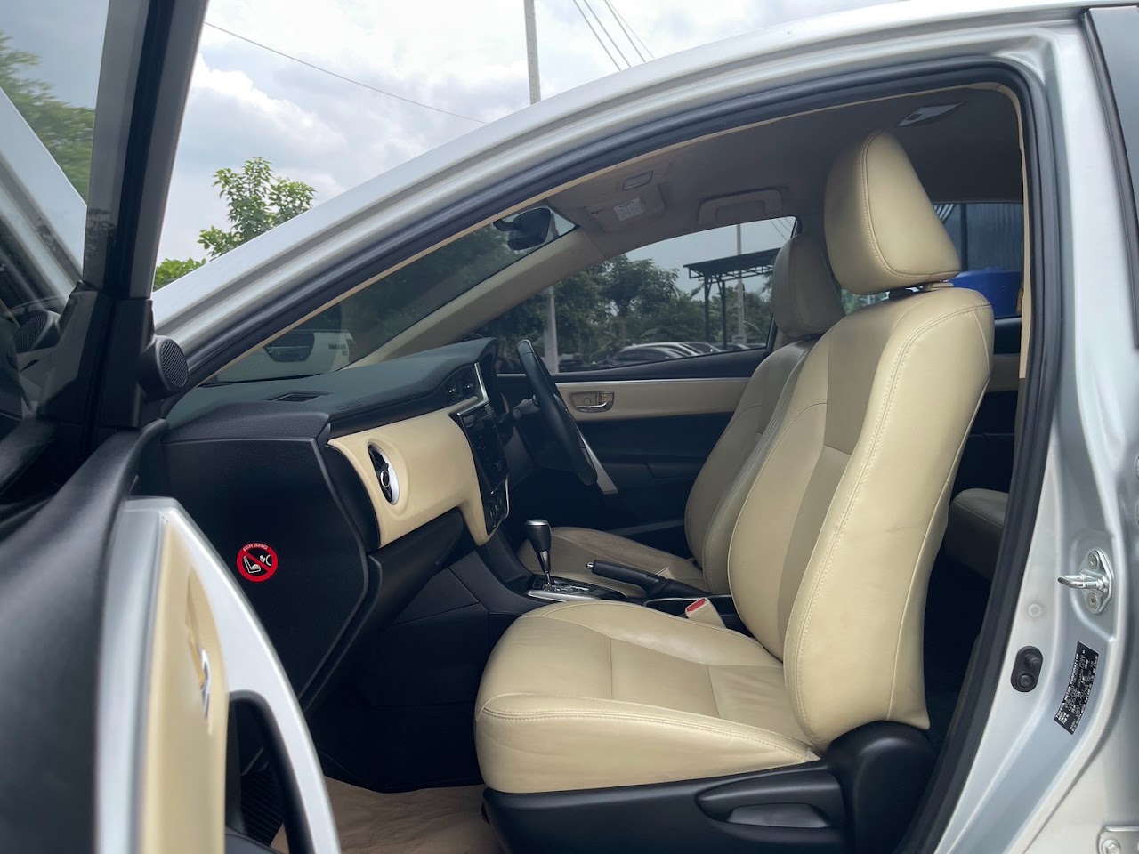 2018 Toyota Altis 1.6G รูปที่ 16