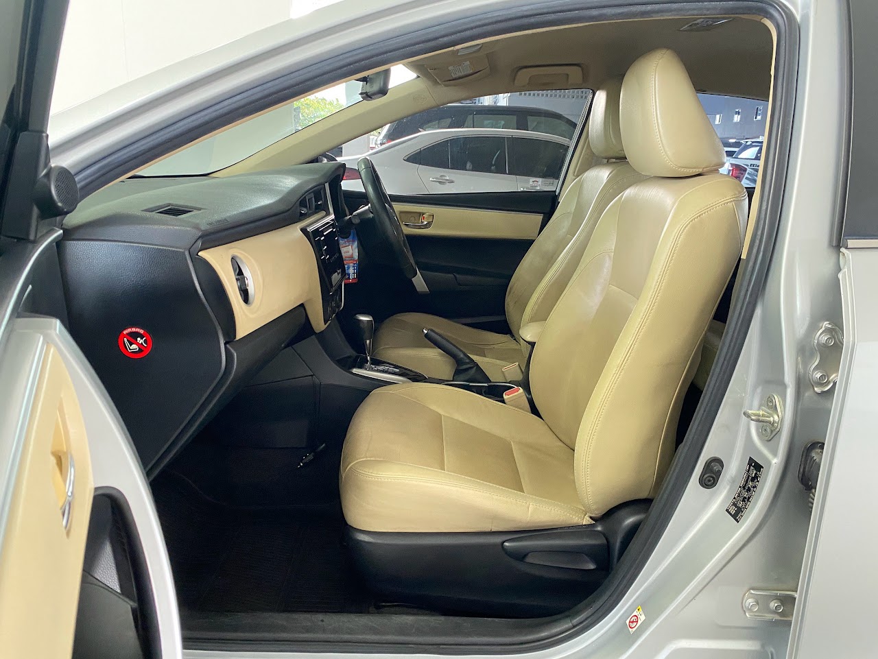 2018 Toyota Altis 1.6G รูปที่ 15