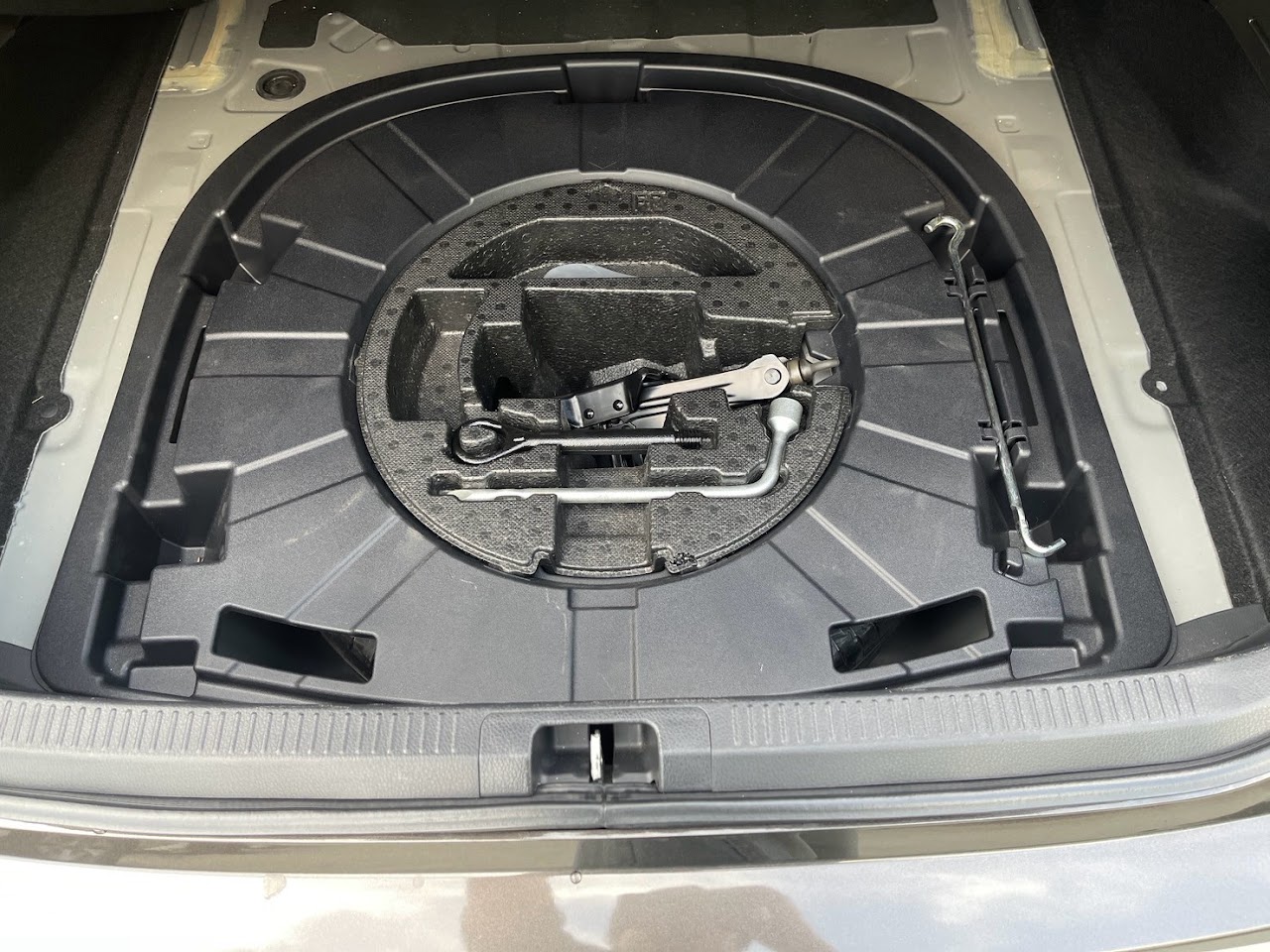 2018 Toyota Camry 2.0G รูปที่ 10