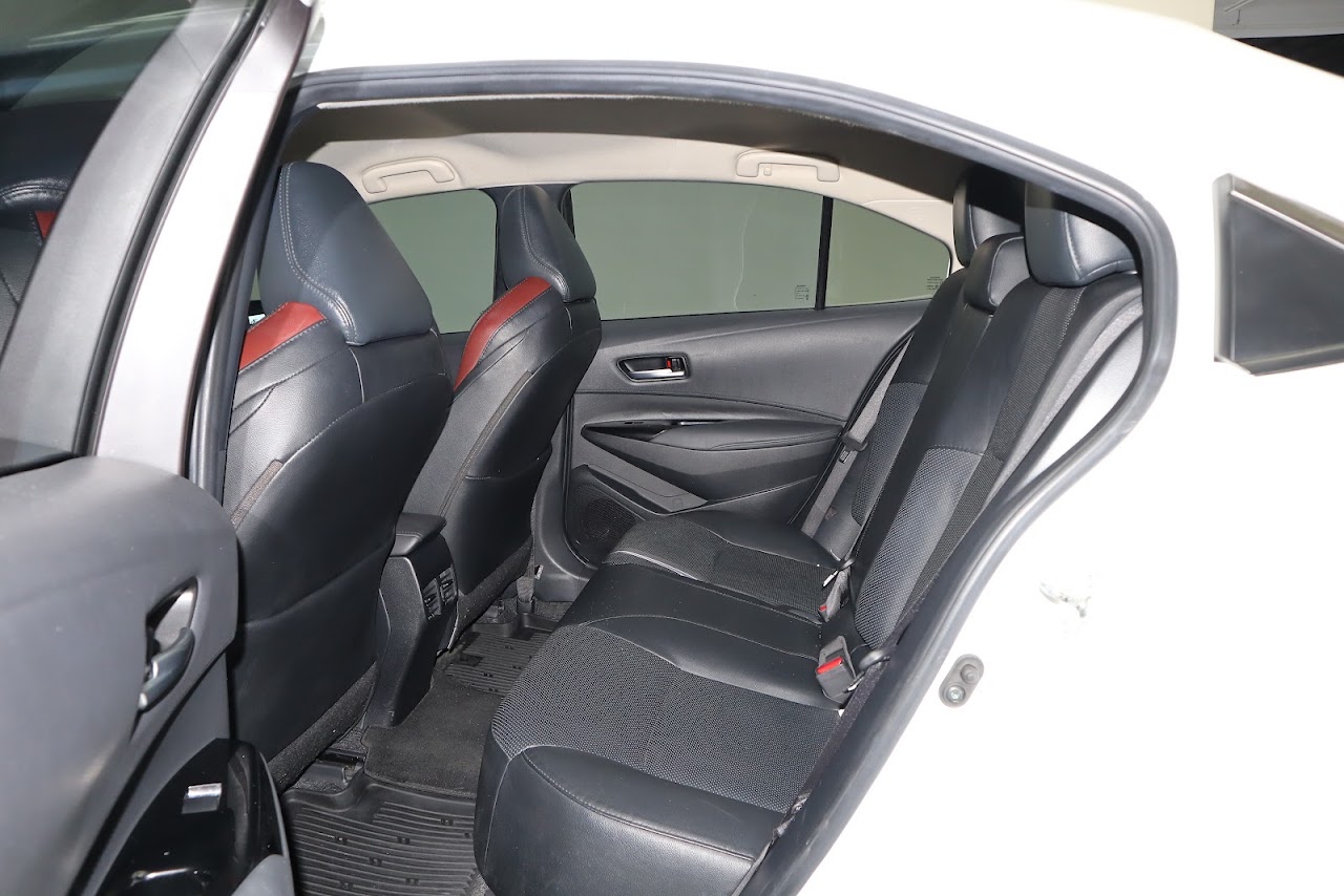 2021 Toyota Altis 1.8GR Sport มือสอง สีขาว รูปที่ 5