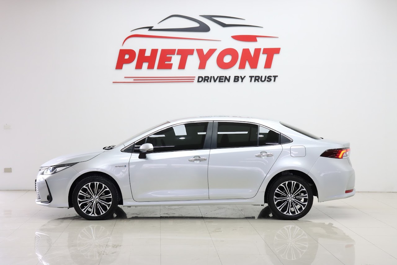 2022 Toyota Altis 1.8Hybrid Premium มือสอง สีบรอนซ์เงิน รูปที่ 13