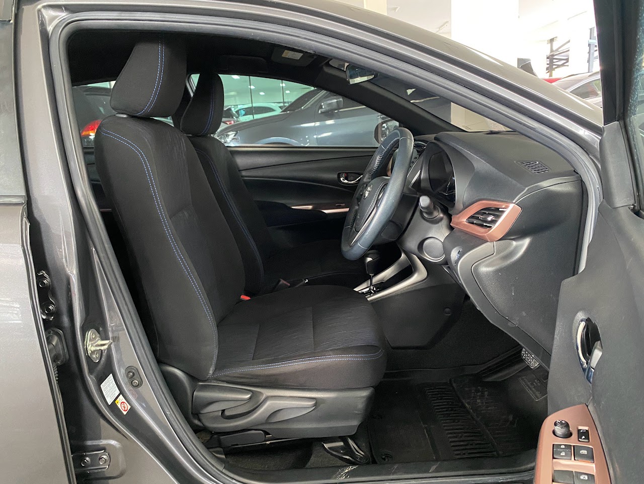 2017 Toyota Yaris 1.2G รูปที่ 13