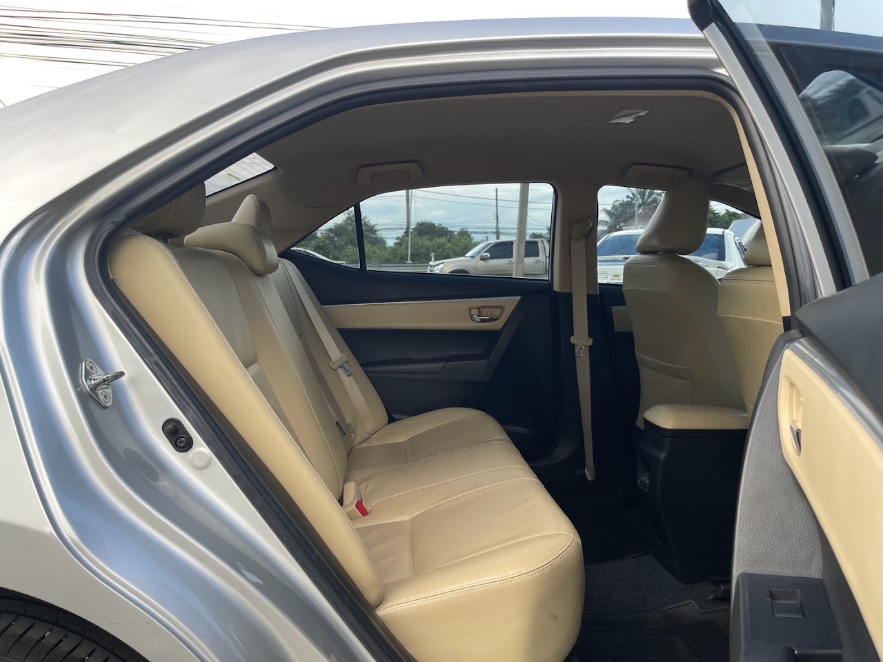 2018 Toyota Altis 1.6G รูปที่ 14