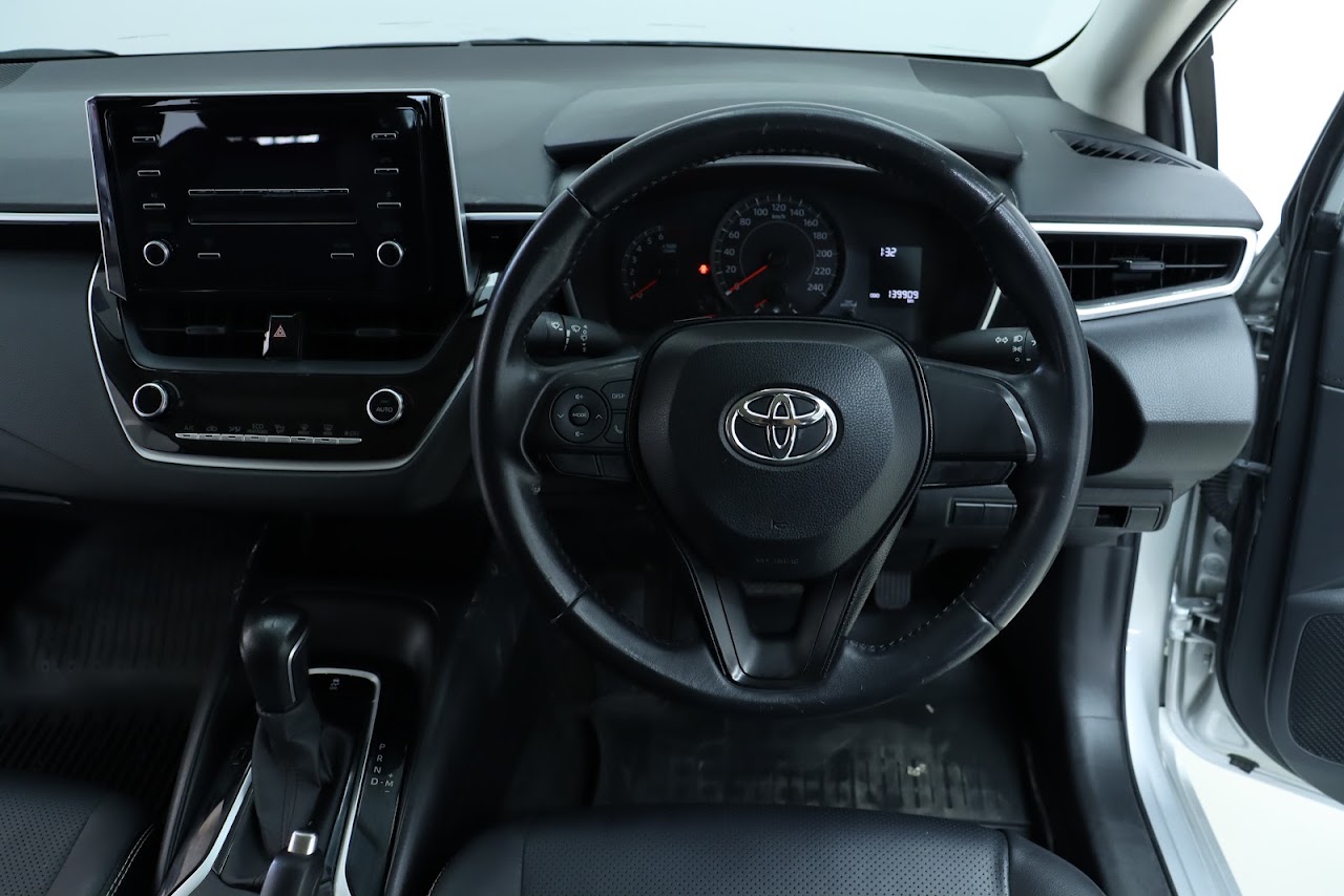 2020 Toyota Altis 1.6G มือสอง สีบรอนซ์เงิน รูปที่ 6
