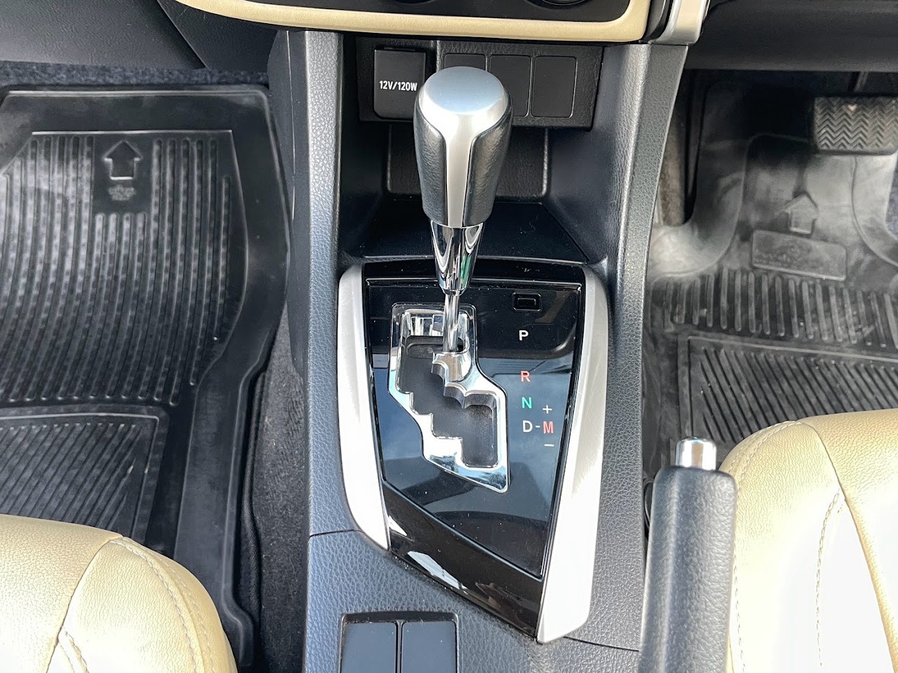 2018 Toyota Altis 1.6G รูปที่ 18