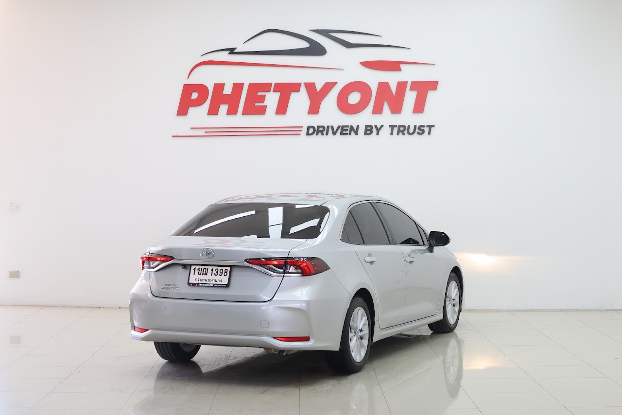 2021 Toyota Altis 1.6G มือสอง สีบรอนซ์เงิน รูปที่ 8
