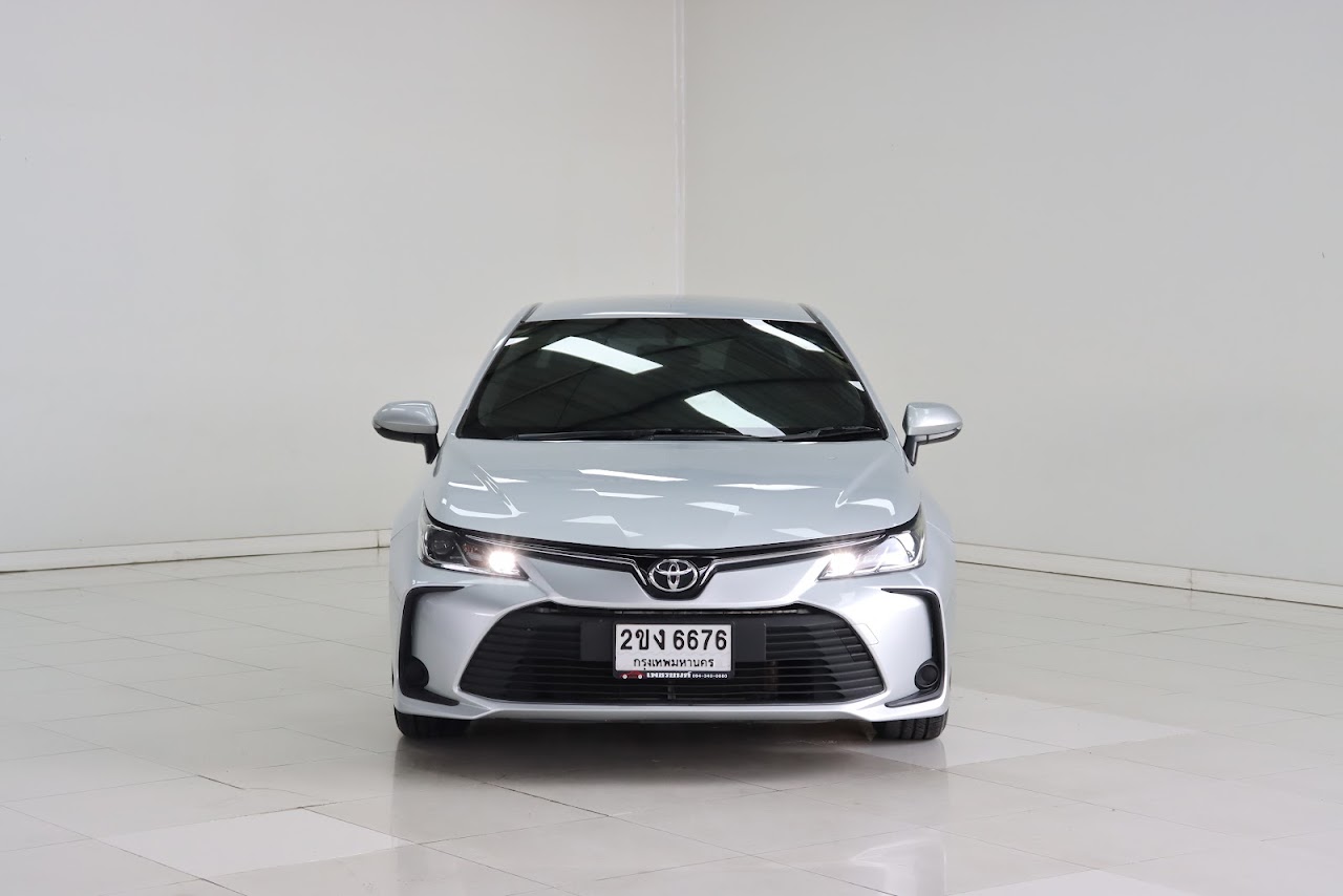 2021 Toyota Altis 1.6G มือสอง สีบรอนซ์เงิน รูปที่ 6