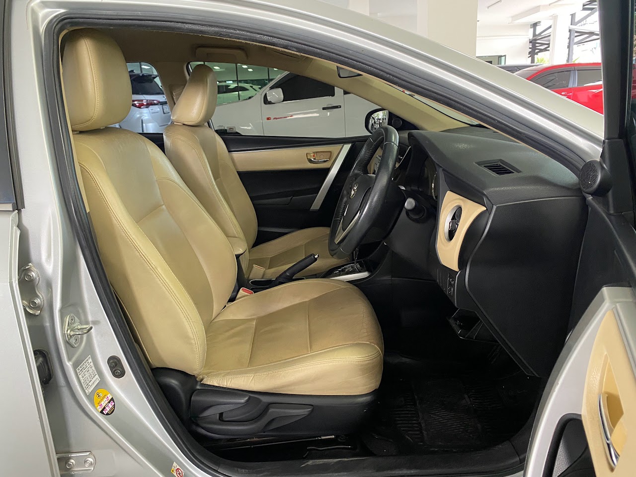 2018 Toyota Altis 1.6G รูปที่ 13