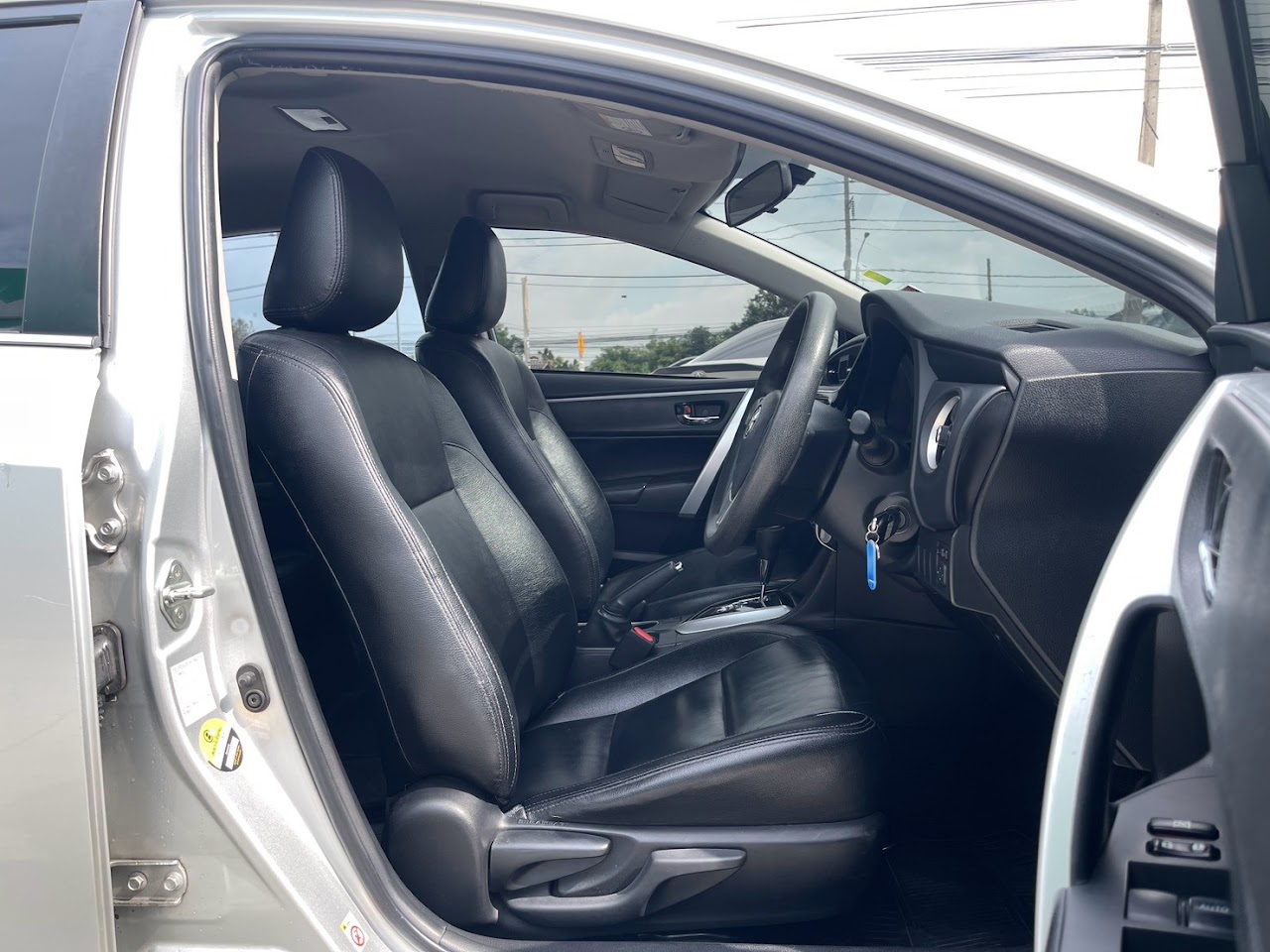 2018 Toyota Altis 1.8E รูปที่ 13