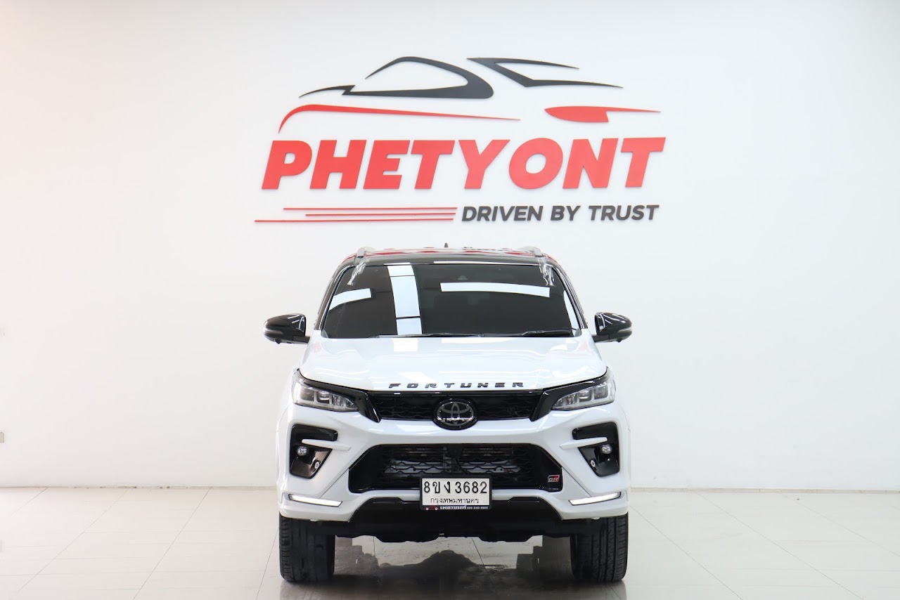 2023 Toyota Fortuner 2.8GR Sport 4WD Black-Top รูปที่ 8