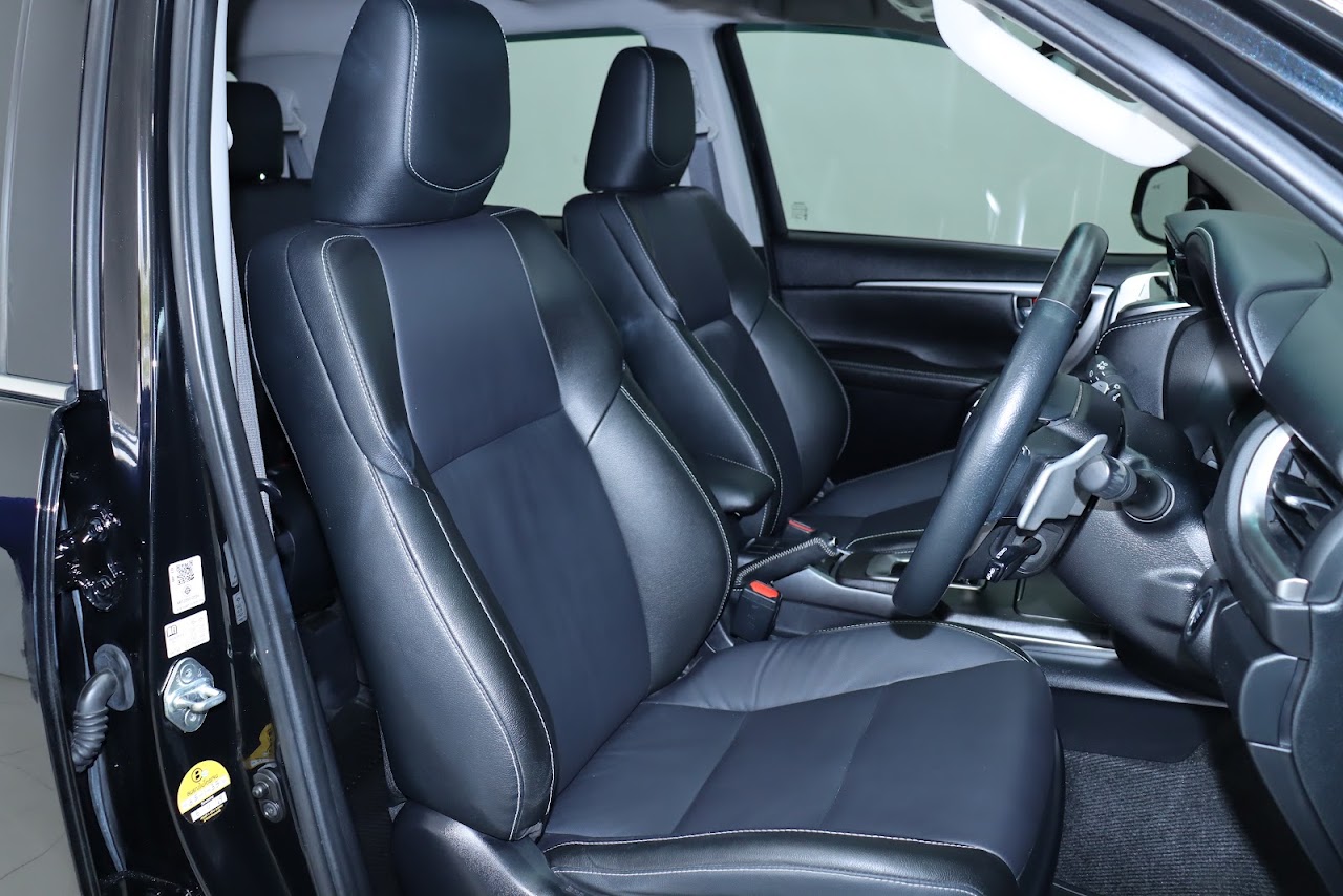 2022 Toyota Fortuner 2.4 Leader V 2WD รูปที่ 10